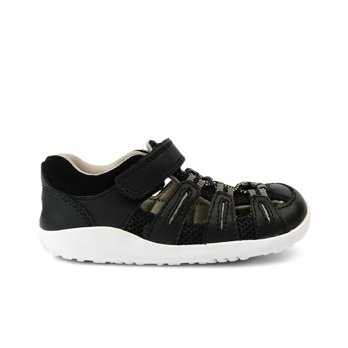 I Walk Summit Black + Charcoal